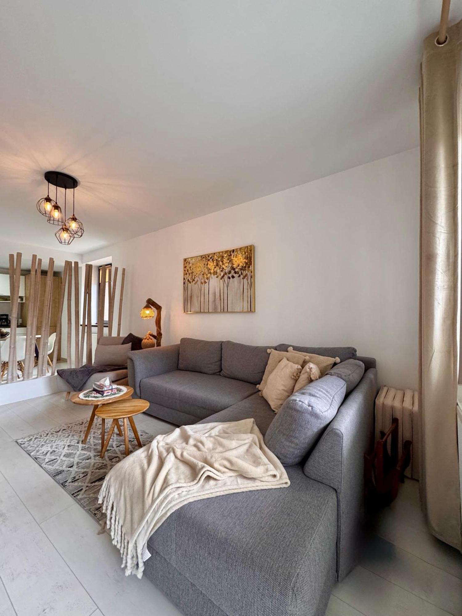 Apartment Alma *